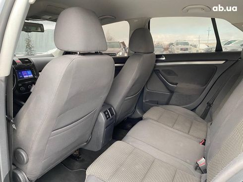Volkswagen Jetta 2008 серый - фото 32
