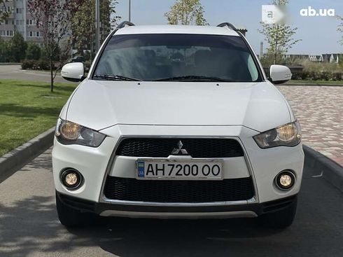 Mitsubishi Outlander 2010 - фото 4