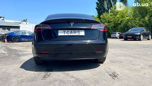 Tesla Model 3 2021 - фото 14