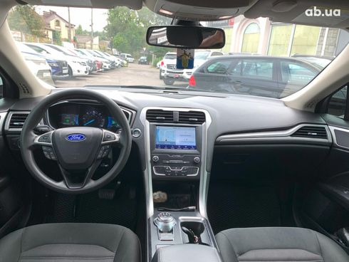 Ford Fusion 2018 серый - фото 31