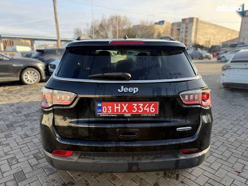 Jeep Compass 2018 - фото 8