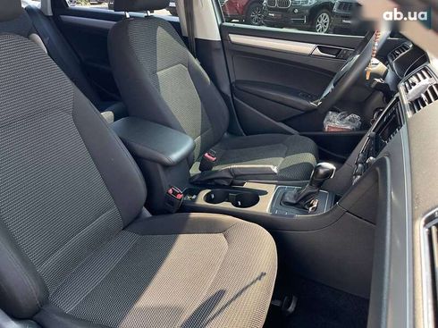 Volkswagen Passat 2016 - фото 25