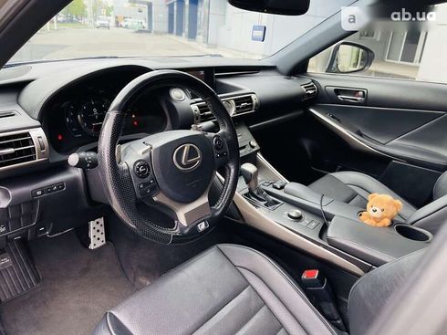 Lexus IS 2015 - фото 17