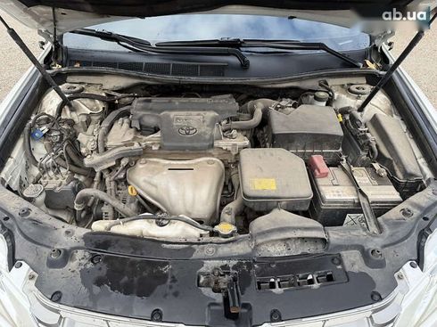 Toyota Camry 2011 - фото 25