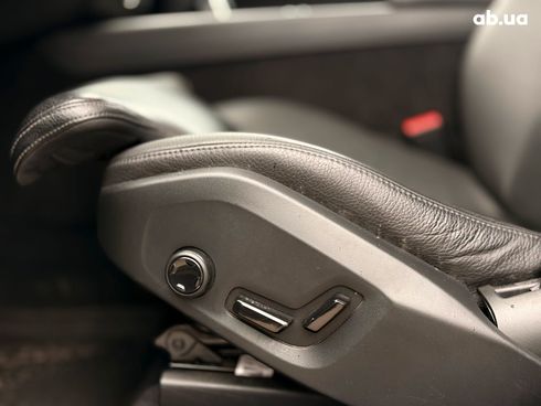Volvo XC60 2018 серый - фото 18