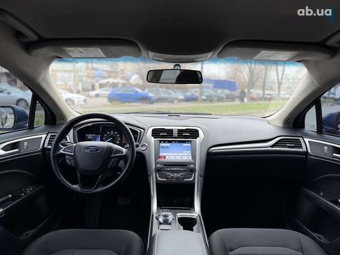 Ford Fusion 2017 - фото 9