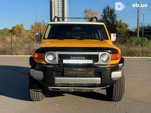 Toyota FJ Cruiser 2007 - фото 2