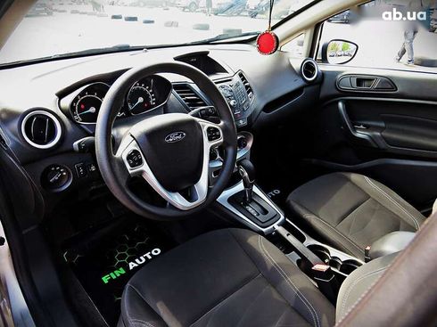 Ford Fiesta 2018 - фото 6