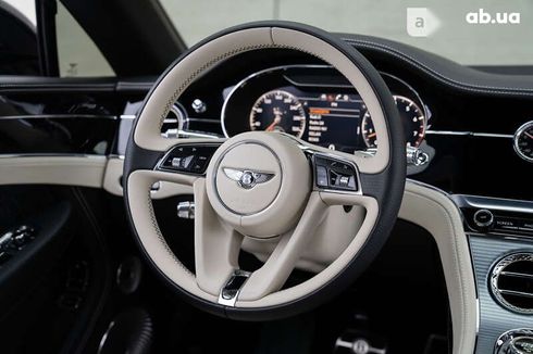 Bentley Continental GT 2018 - фото 18