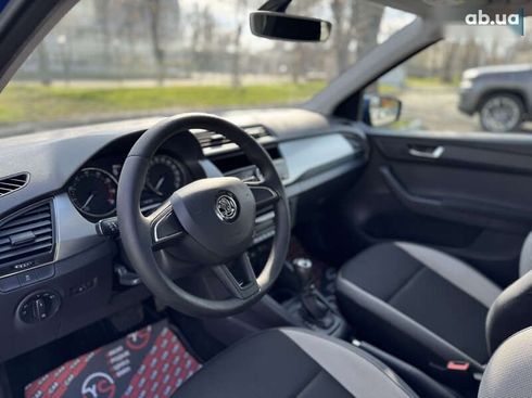 Skoda Fabia 2017 - фото 24