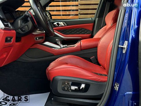 BMW X5 M 2022 - фото 23