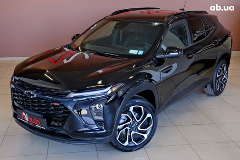 Chevrolet Trax 2024 черный - фото 2