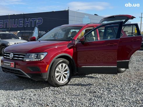 Volkswagen Tiguan 2017 красный - фото 25