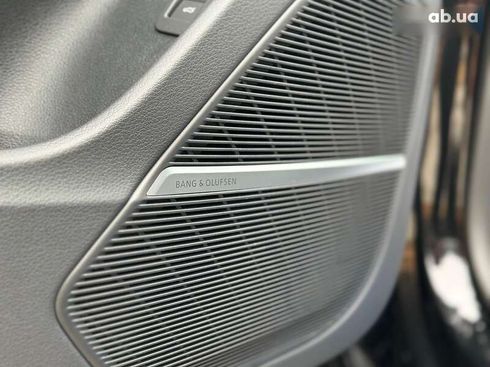 Audi RS Q8 2025 - фото 24