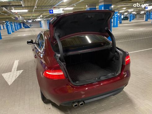 Jaguar XE 2016 - фото 5