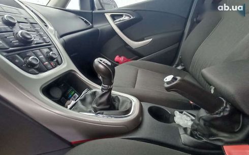 Opel Astra 2011 - фото 13