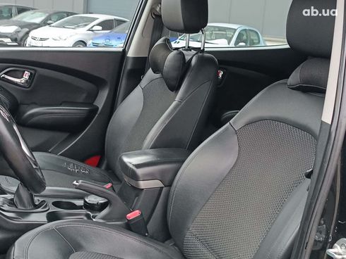 Hyundai ix35 2010 черный - фото 25