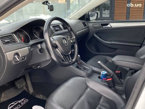 Volkswagen Jetta 2015 - фото 8