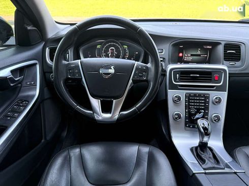Volvo V60 2018 - фото 23