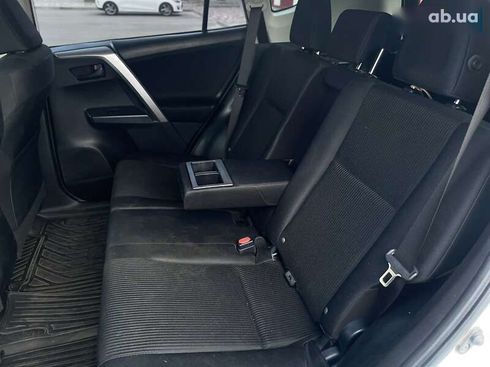 Toyota RAV4 2018 - фото 22