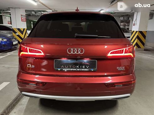 Audi Q5 2017 - фото 12