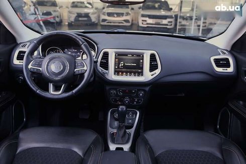 Jeep Compass 2017 - фото 14