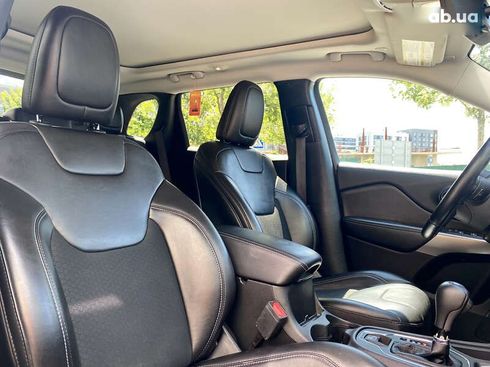 Jeep Cherokee 2020 - фото 30