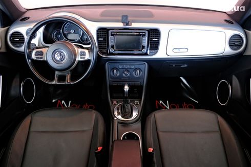 Volkswagen Beetle 2013 бежевый - фото 7
