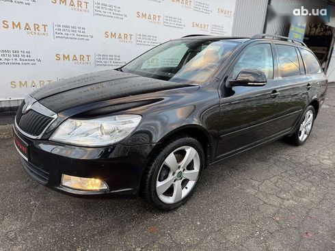 Skoda Octavia 2011 - фото 30