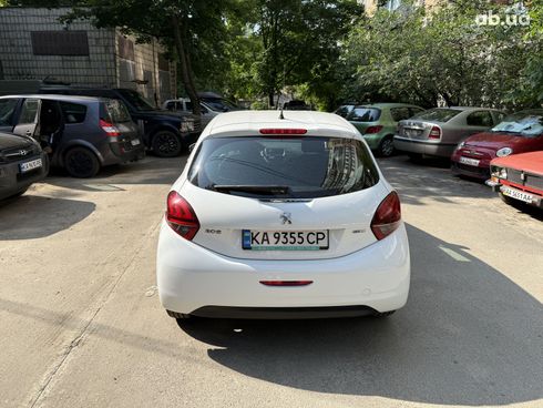 Peugeot 208 2016 - фото 2