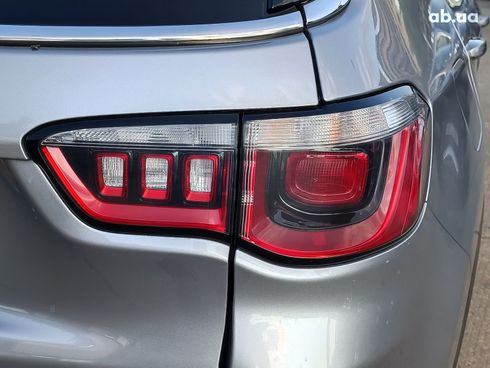 Jeep Compass 2017 серый - фото 10