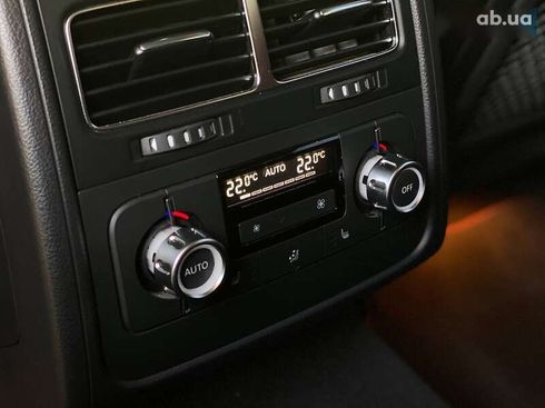 Volkswagen Touareg 2011 - фото 25
