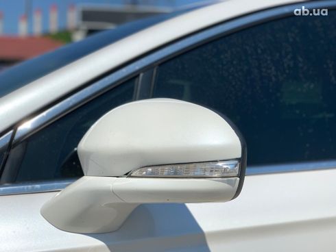 Ford Mondeo 2015 белый - фото 8
