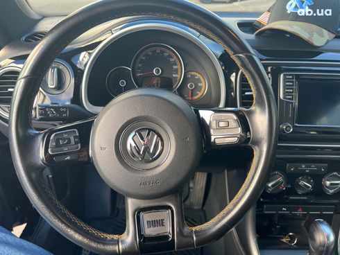 Volkswagen Beetle 2017 черный - фото 27