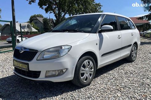 Skoda Fabia 2013 - фото 3