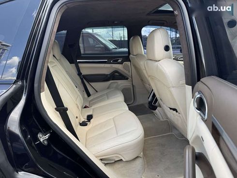 Porsche Cayenne 2011 - фото 24