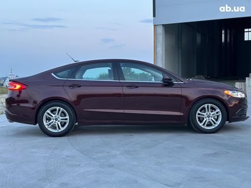 Ford Fusion 2018 красный - фото 12