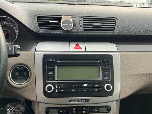 Volkswagen passat b6 2005 коричневый - фото 3