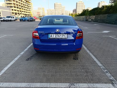 Skoda Octavia 2018 синий - фото 5