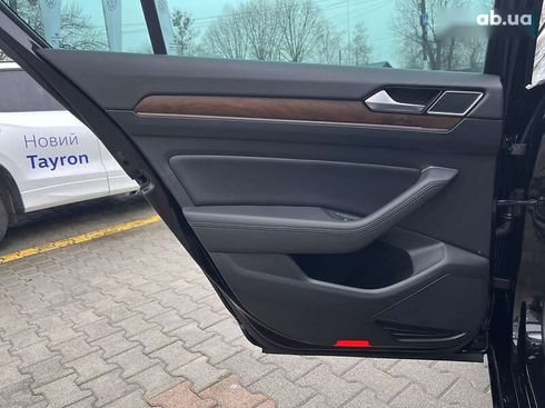 Volkswagen Passat 2018 - фото 25
