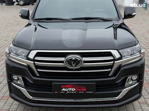 Toyota Land Cruiser 2019 - фото 11