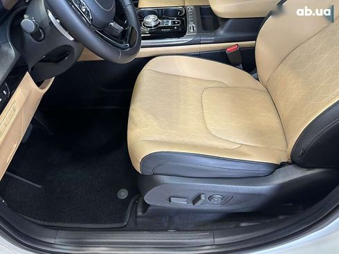 Kia Carnival 2021 - фото 23