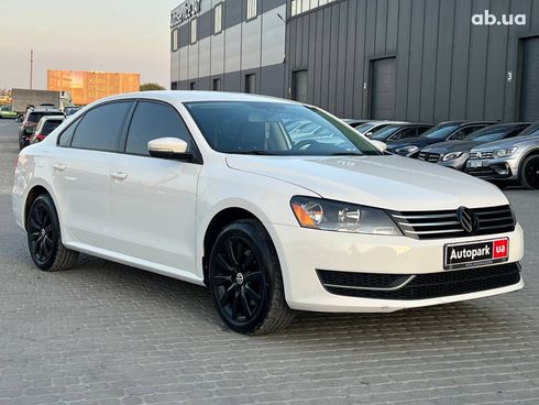 Volkswagen passat b7 2015 белый - фото 12