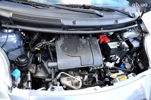 Toyota Yaris 2010 - фото 28
