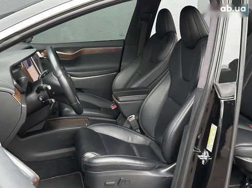 Tesla Model X 2019 - фото 12