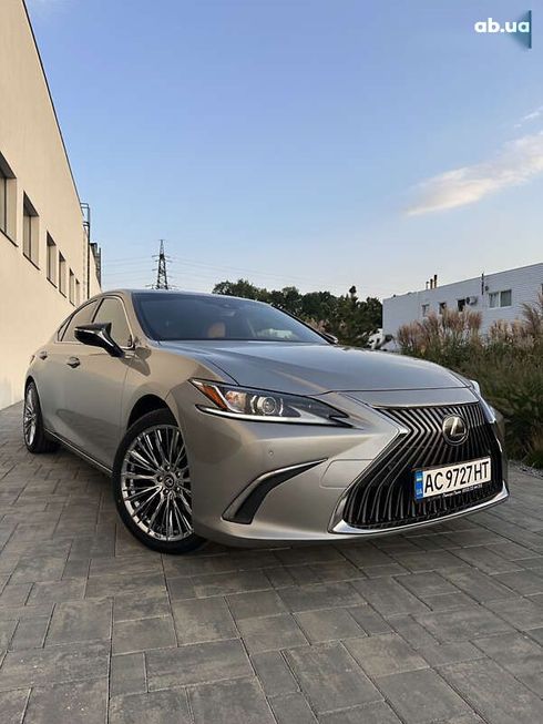 Lexus ES 2021 - фото 6