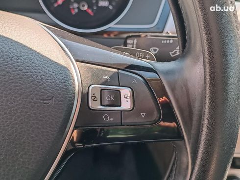 Volkswagen Passat 2015 синий - фото 28