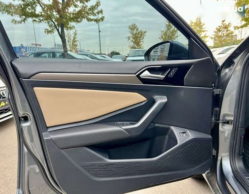 Volkswagen Jetta 2018 - фото 13