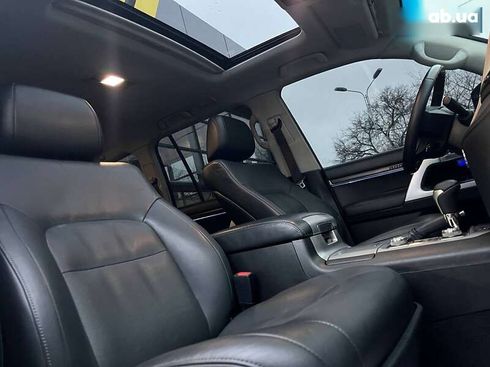 Toyota Land Cruiser 2016 - фото 10