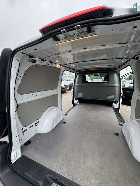 Mercedes-Benz Vito 2020 - фото 23